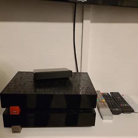 Avec Tv Dans La Et Le Salon Apartamento Brest